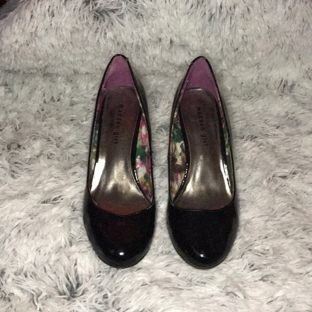 Black patent leather heals.